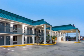 Baymont by Wyndham Biloxi - Ocean Springs